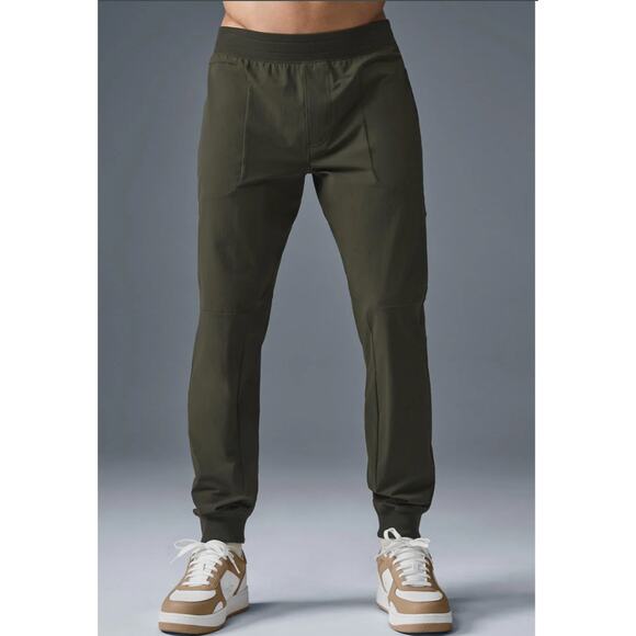 alo Co-Op Pant Jogger Minimalist Athleisure Large Inseam 31’ Green Olive